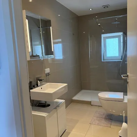 Luxe Am Rhein דירה